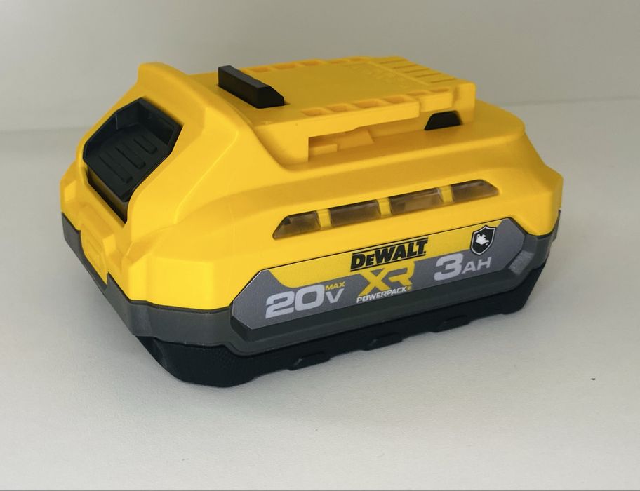 Акумулятор Dewalt PowerPack XR 18v/20v Tabless  3ah (3000mah)