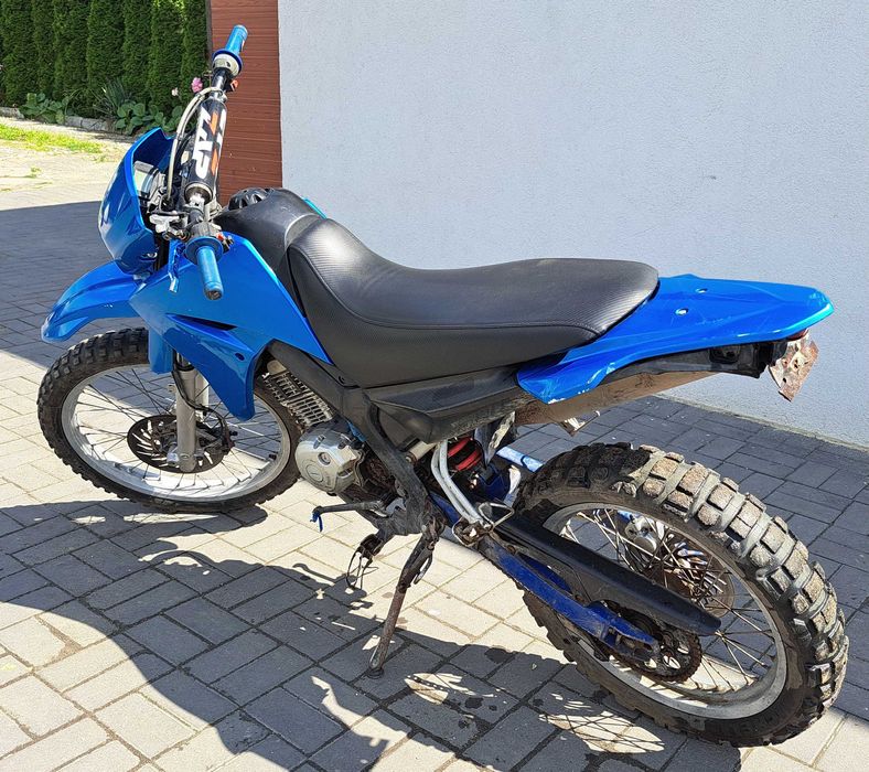 Yamaha XT 125R Enduro