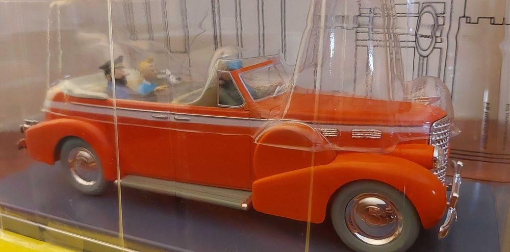 Carro da colecção Tintin. Escala 1:24
