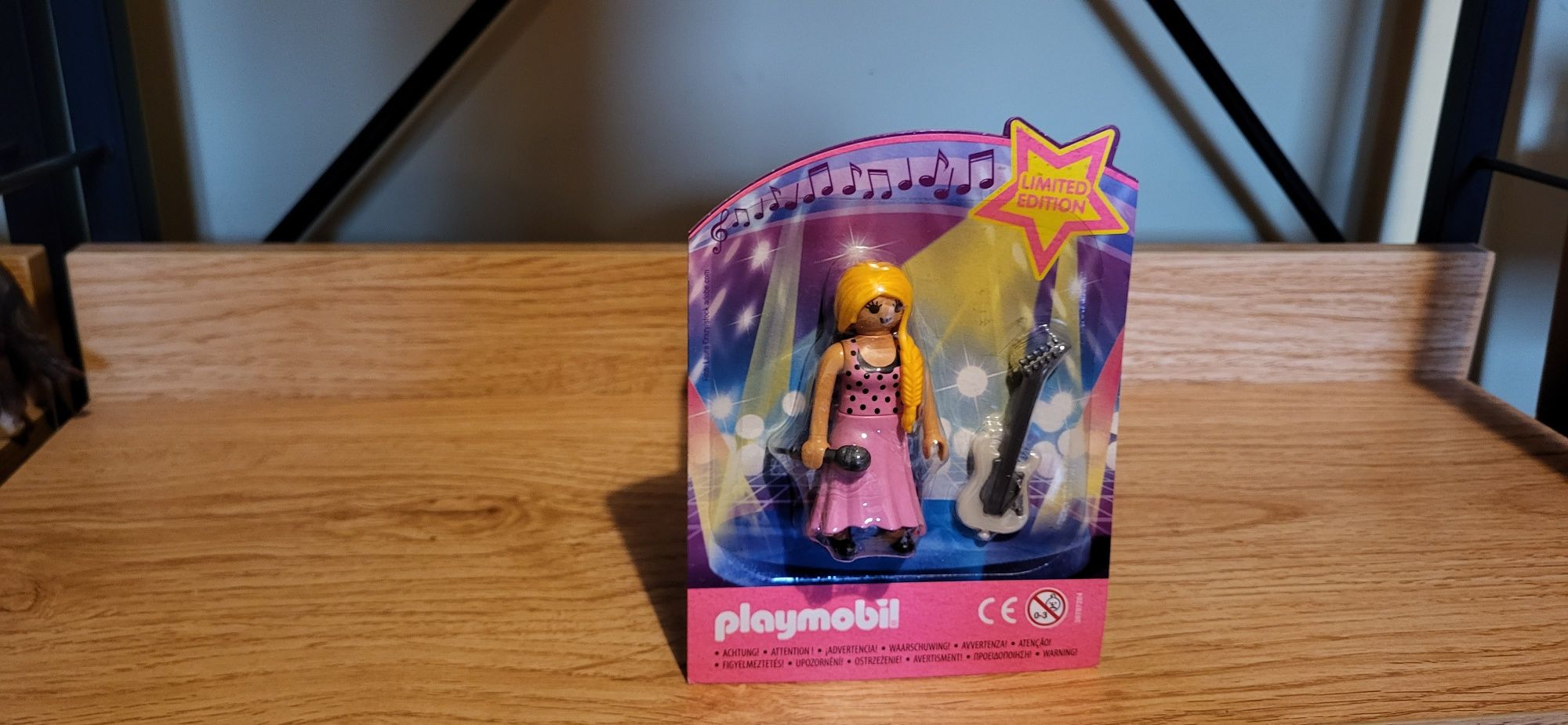 Playmobil piosenkarka plus gitara blister z figurką