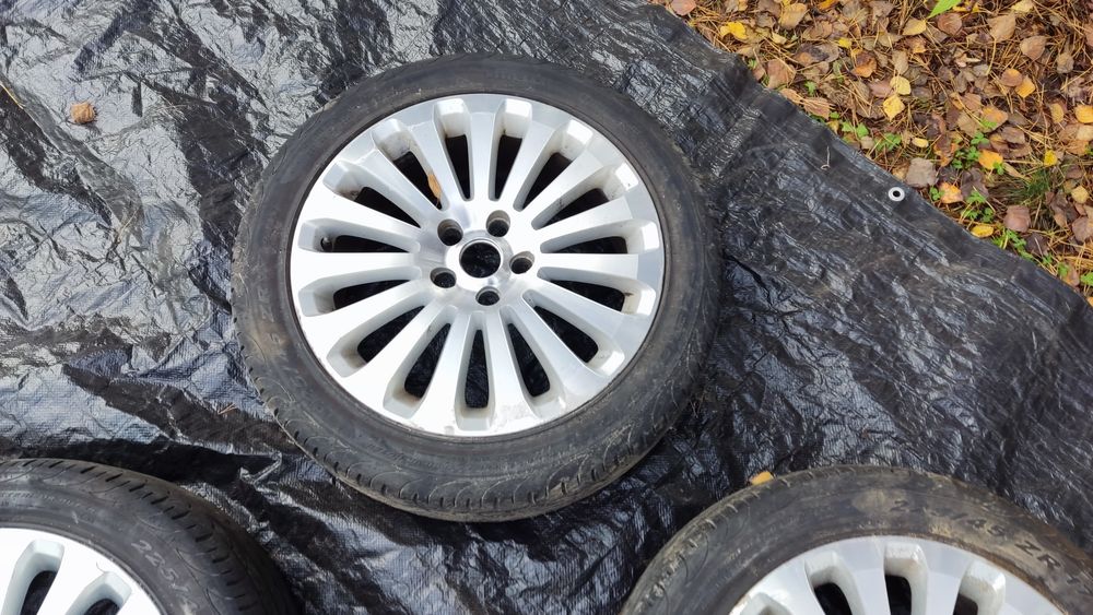 Ford koła 17 całi 225/45/17 opony Pirelli Pizero Nero.