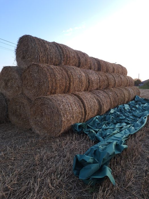 Słoma bale 120x120