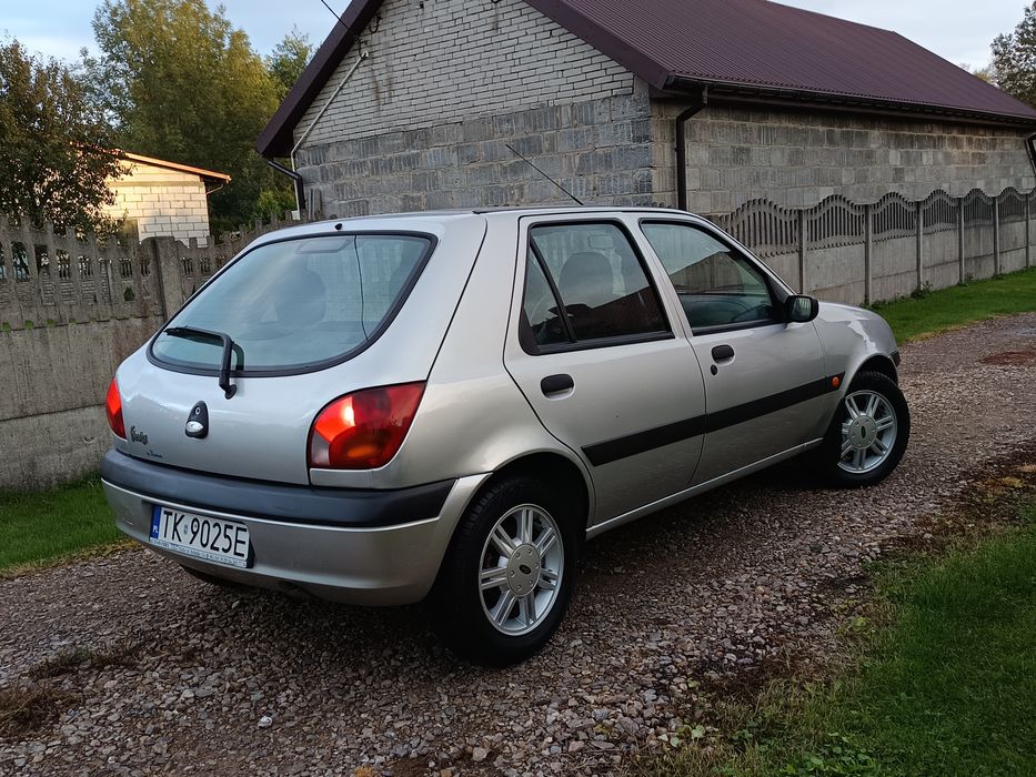 Ford Fiesta 1.8TD Super stan! Klimatyzacja ! El szyby! Doinwestowana !