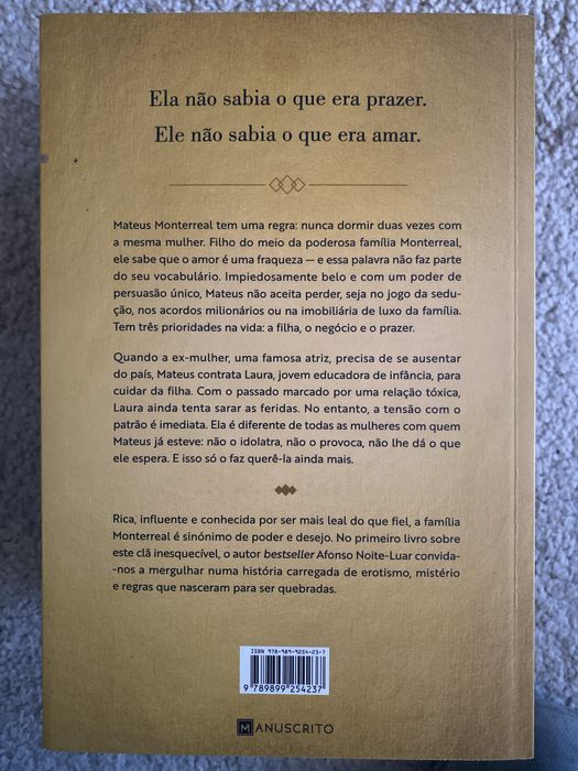 Vendo livro A regra de Mateus de Afonso Noite-Luar