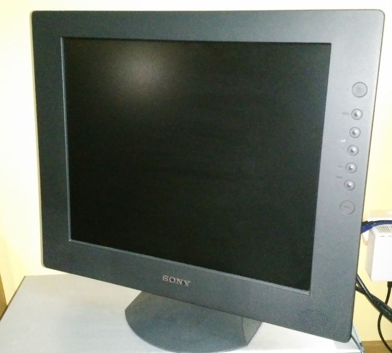 Monitor LCD Sony SDM-X72/B 17 polegadas