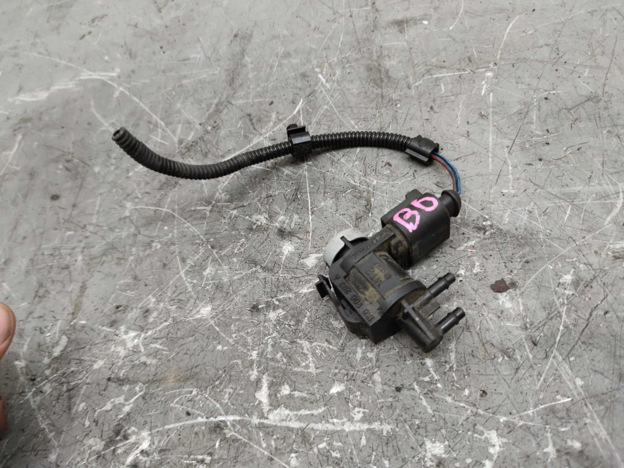 VW Passat B6 1.6 1.9 2.0 TDI Audi A3 8P Seat Zawór Podciśnienia EGR
