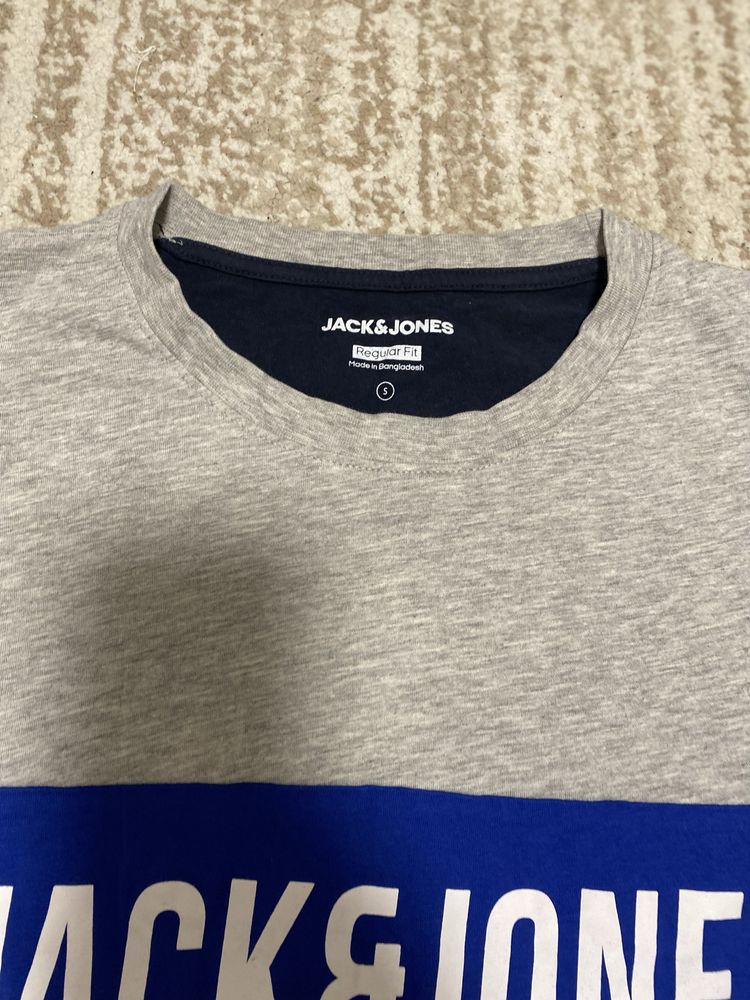 Продам фудболку чоловічу оригінальну jask & jones