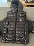 Оригінальна жилетка Moncler