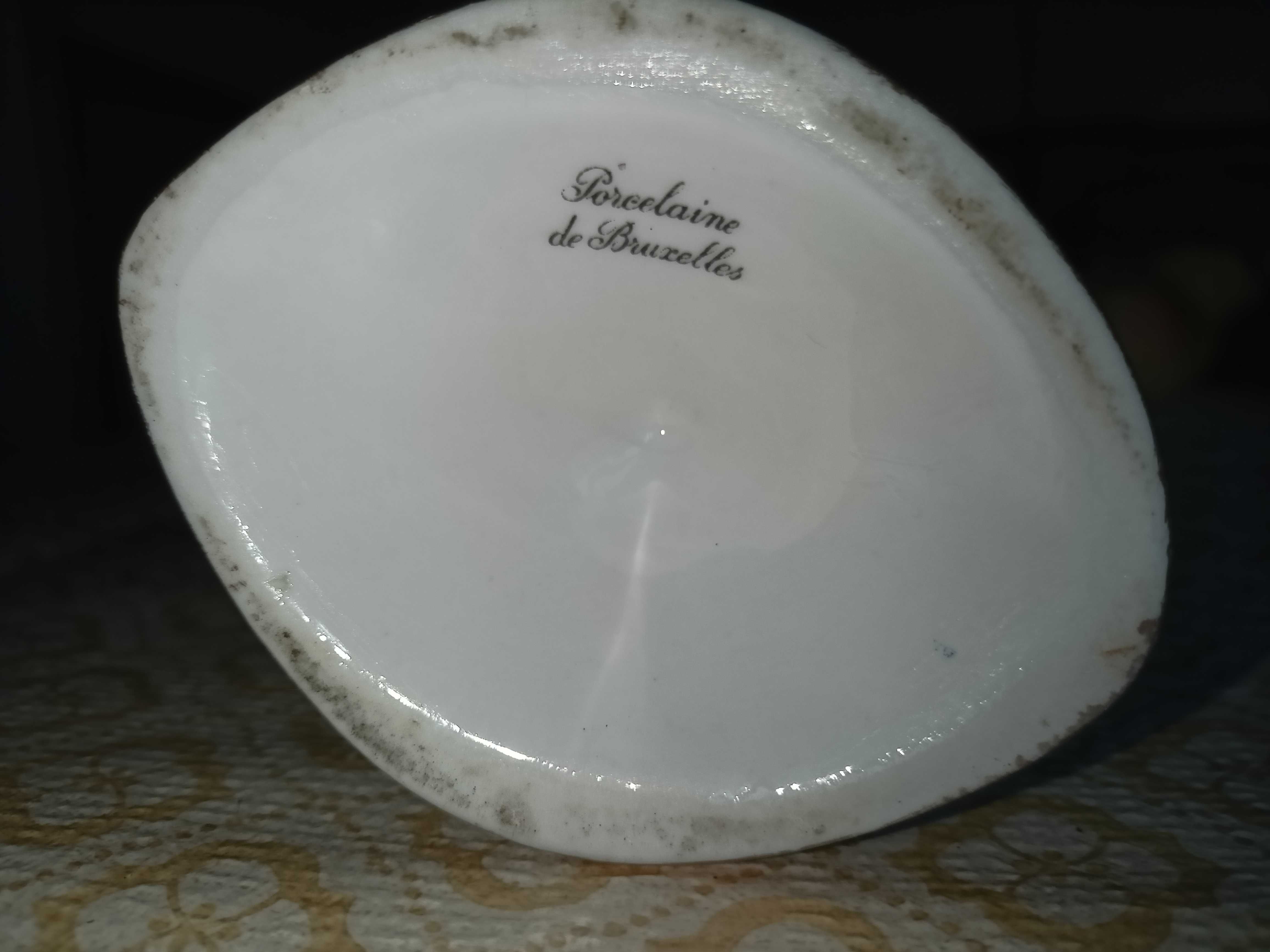 Wazon, porcelana brukselska, porcelain de bruxelles