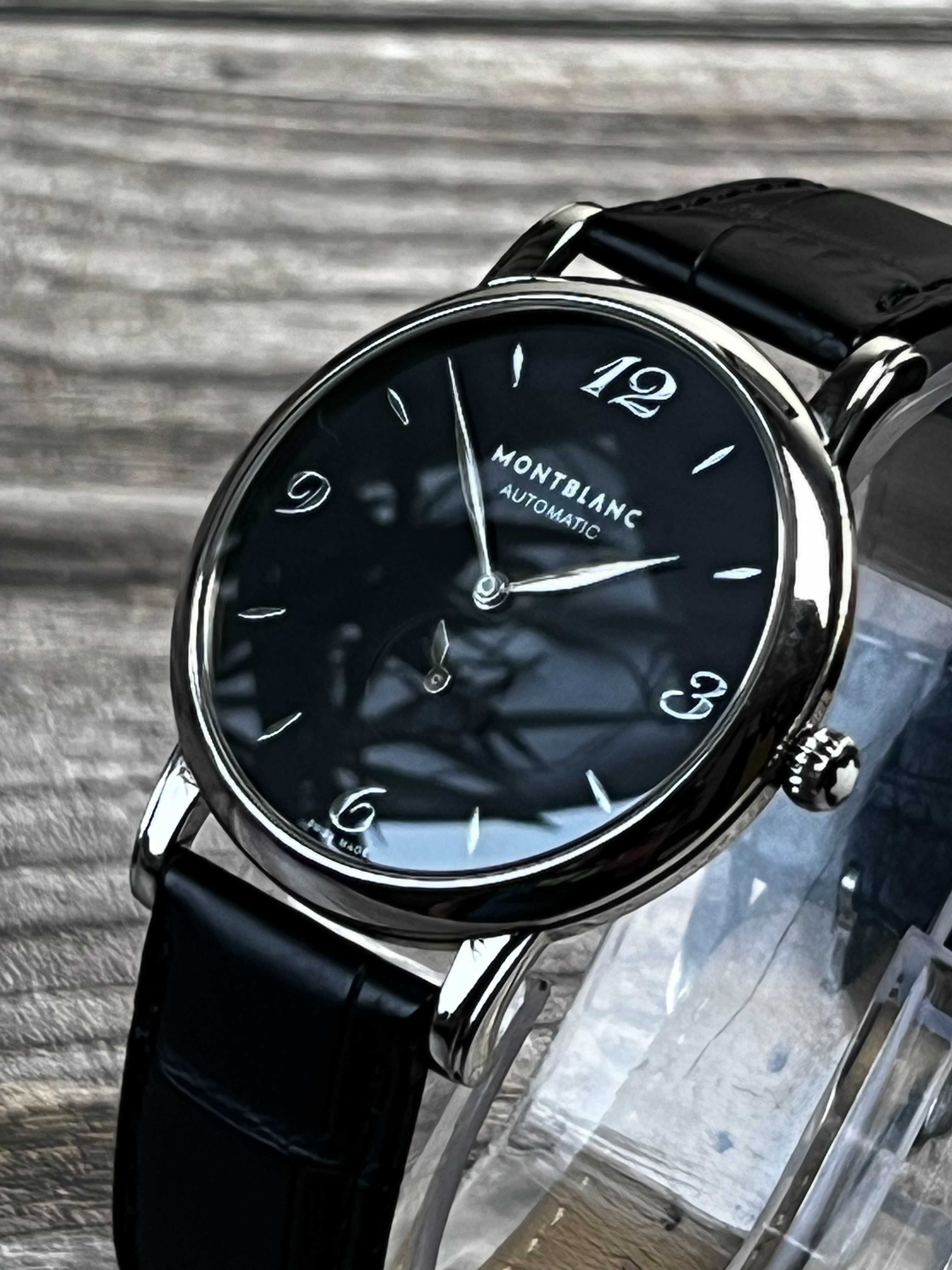 Zegarek Montblanc Star Classique -  piękny garniturowiec