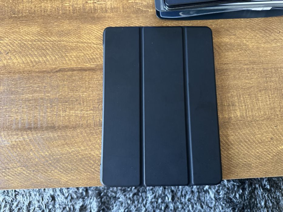 iPad 5ª Geração 32GB Wi-Fi - Como Novo + Capa