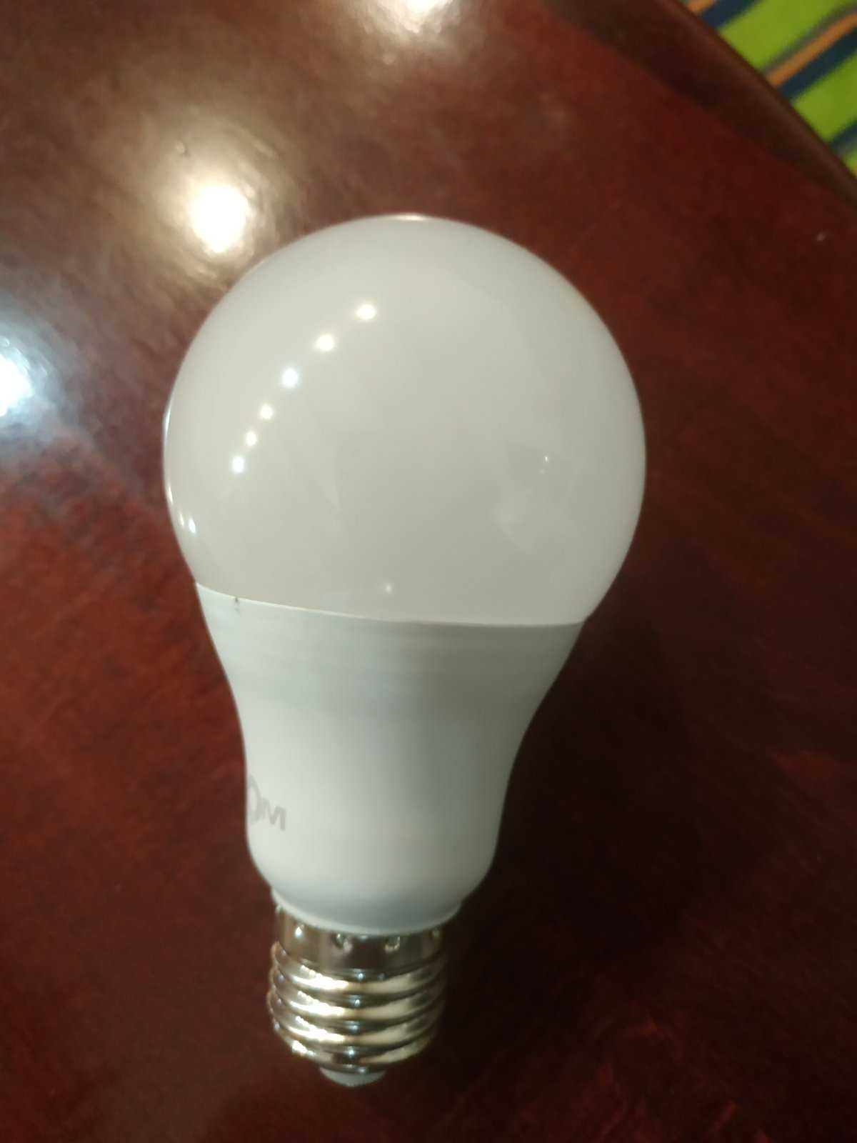 LED лампа з датчиком руху 10Вт Е27 4100К GLX оптом і роздріб