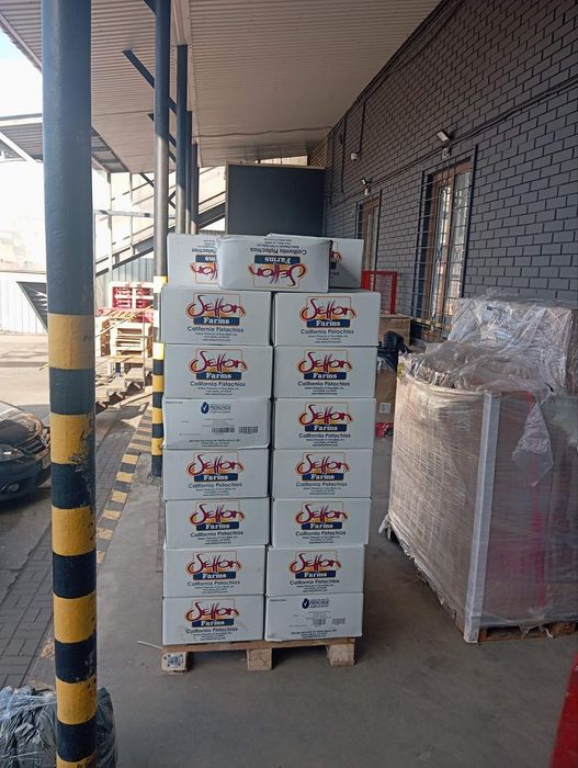 Фісташка. Каліфорнія. Фисташки.