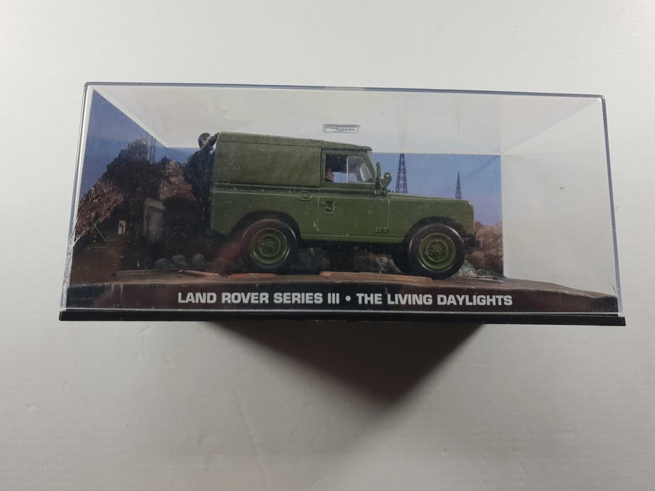Diecast | Land Rover Series III 
James Bond 007 - 
1:43