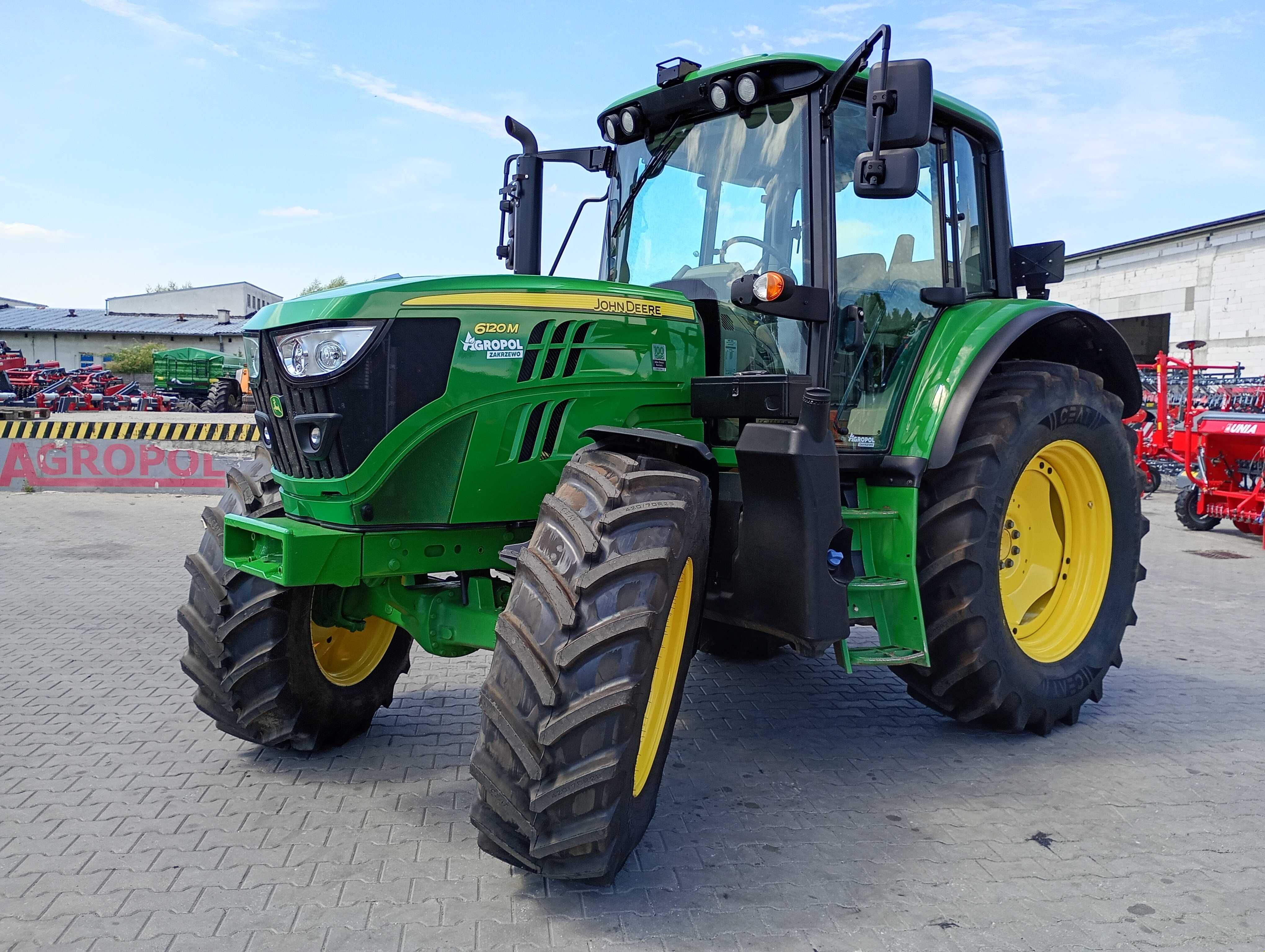 John Deere 6120M z Niemiec, rok 2018, 4985h przygotowany do nawigacji
