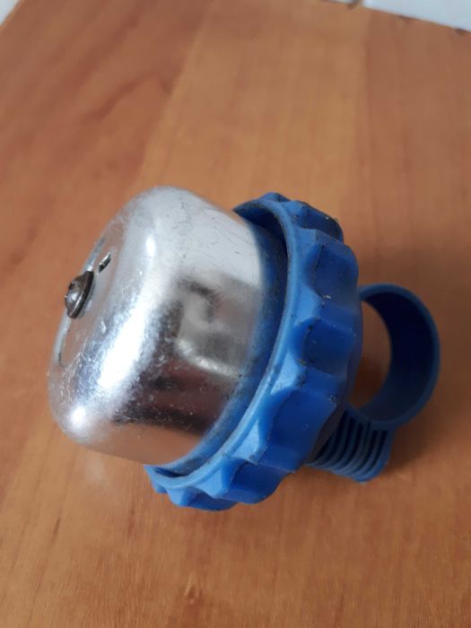 Dzwonek rowerowy obrotowy