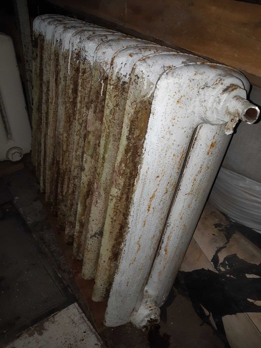 Батарея чавунна австрійська