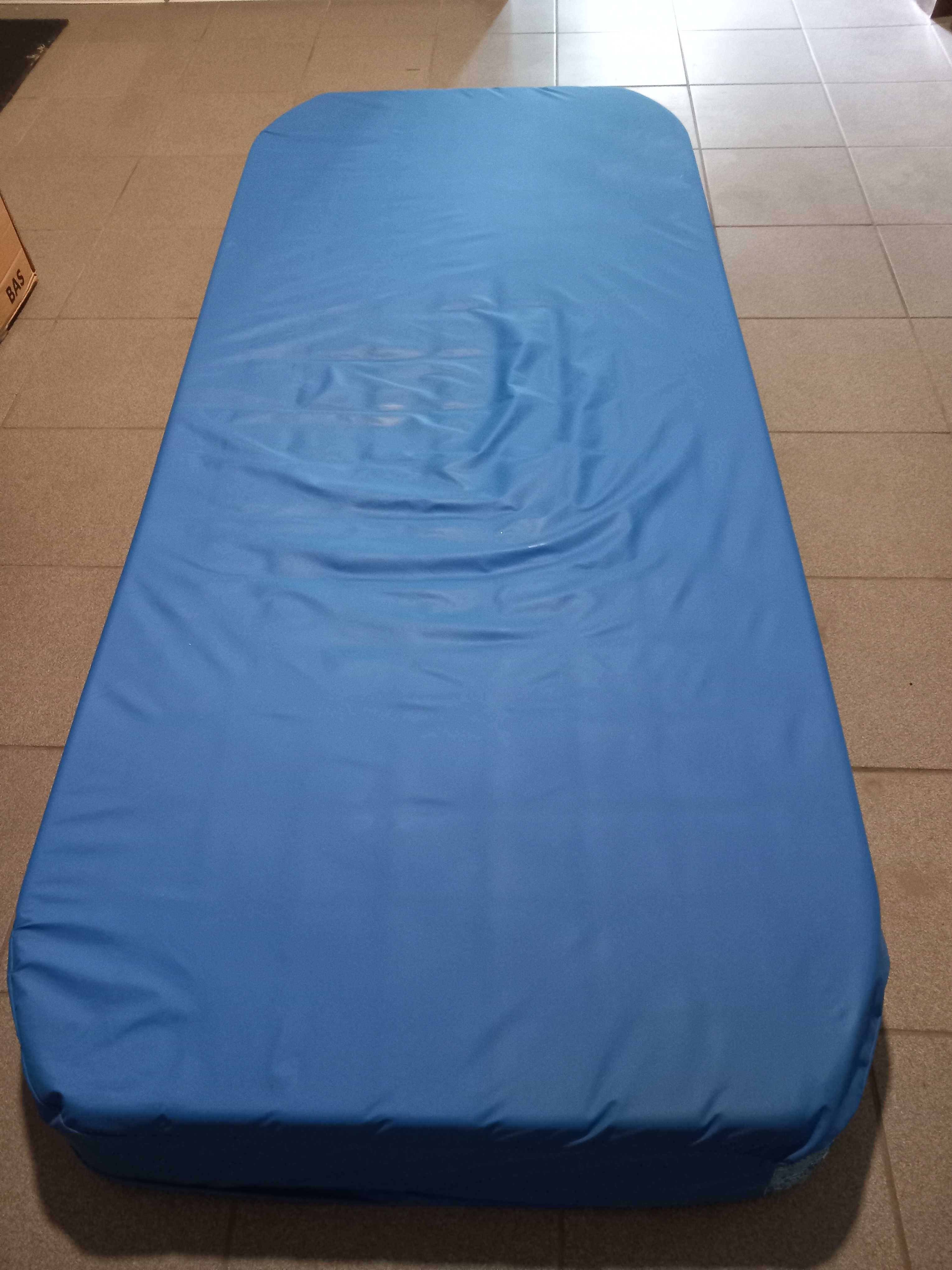 materac przeciwodleżynowy