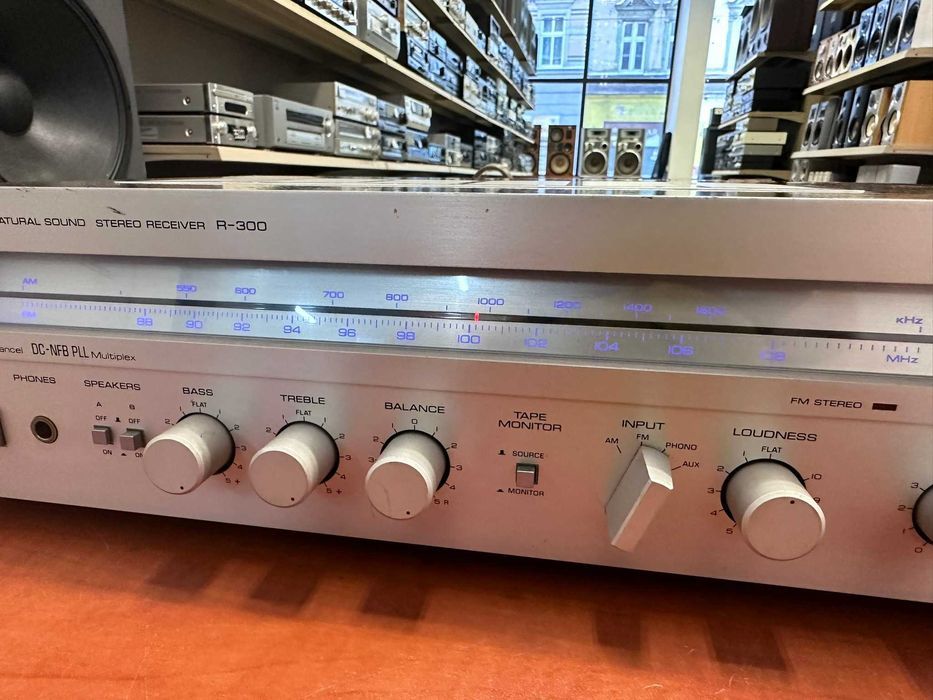 Amplituner Yamaha R-300