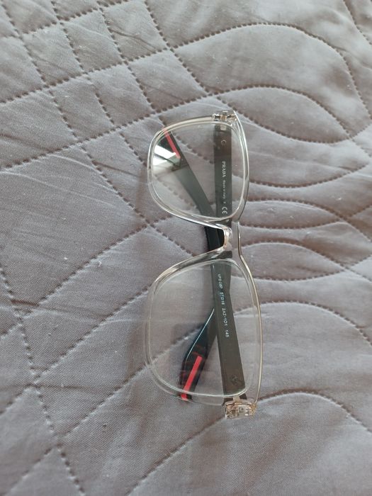 Oprawki męskie Prada. 2AZ101