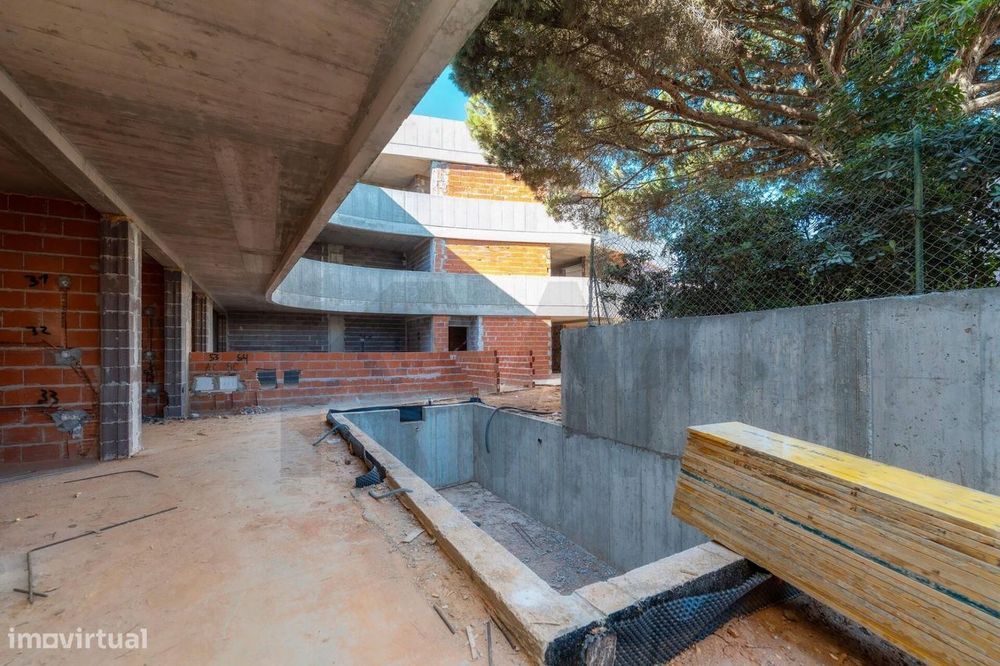 Apartamento T2 de Luxo com piscina privativa | Fração I | Condomínio T