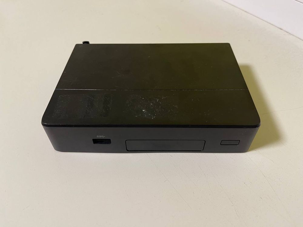 Комп'ютер INTEL NUC 8 Rugged Celeron N3350 (BKNUC8CCHKR)