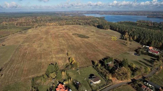 Działka nad jeziorem Dadaj