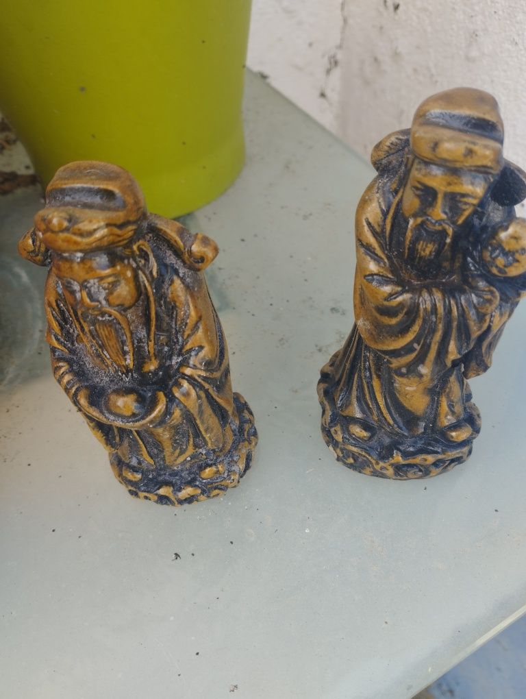 Par de figuras asiáticas. Deuses Chineses.