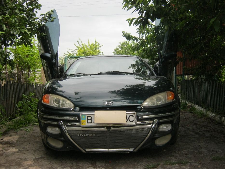 автомобиль HYUNDAI Tiburon1998 год выпуска