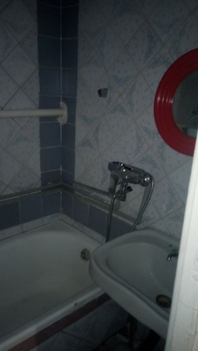 Продам квартиру 2-х кімнатну