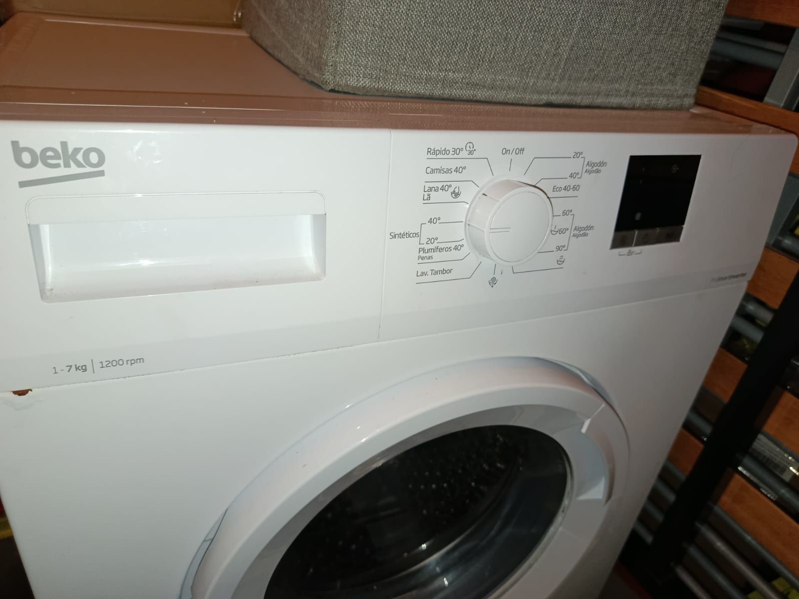 Máquina de lavar roupa Beko