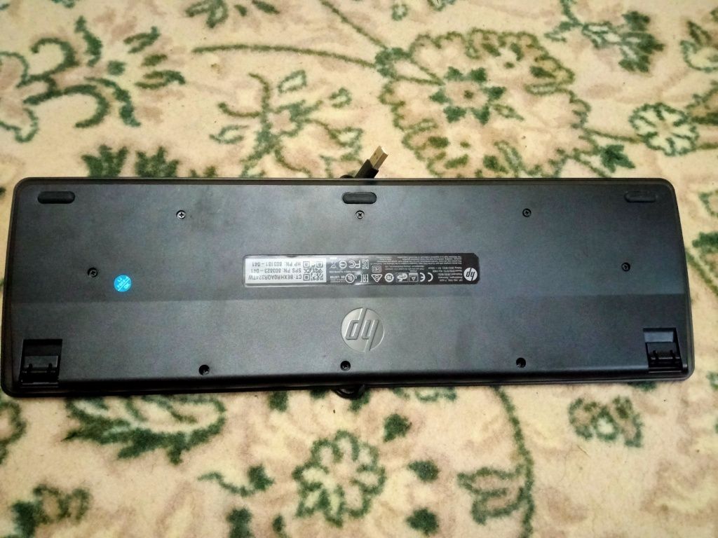 Продам оригинальную и удобную клавиатуру  HP