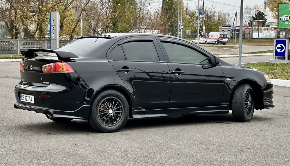 Продам Mitsubishi Lancer X
