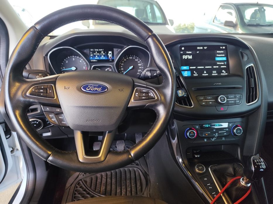 Ford Focus Titanium tdci 1.5 diesel