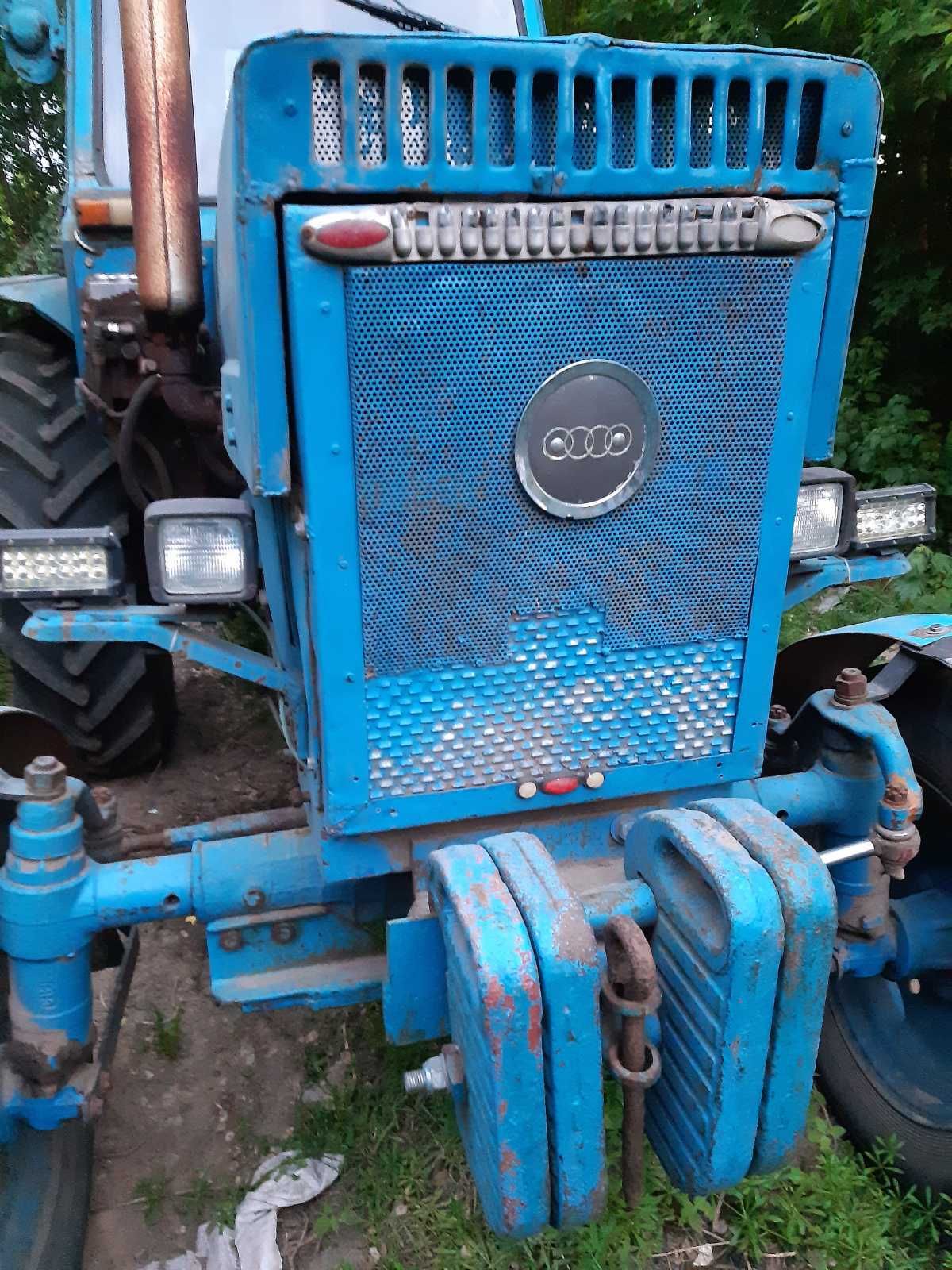 Трактор сільскогосподарський МТЗ 82 та МТЗ 80