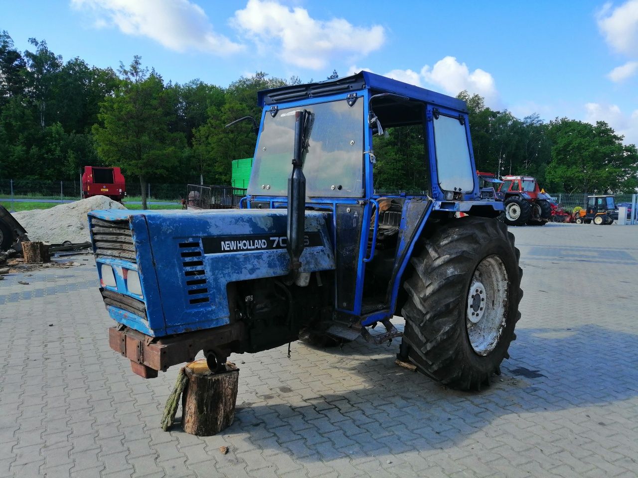 Części New Holland 70-56