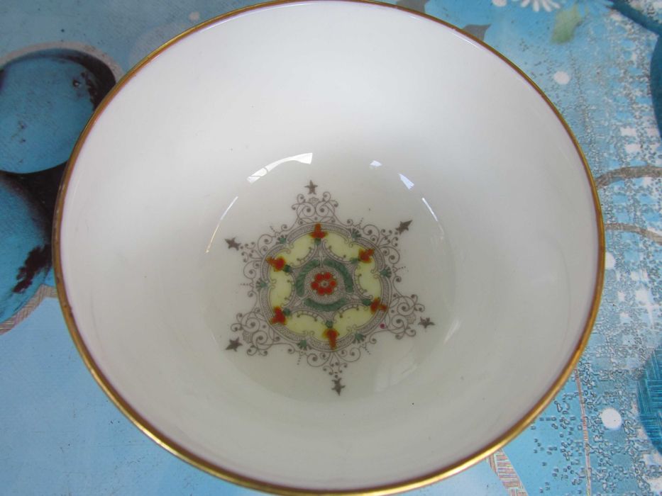 Stara cukierniczka porcelana kostna -Coalport-Montreal- england