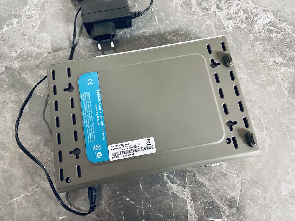 D-Link DFL200 FireWall router Network Security