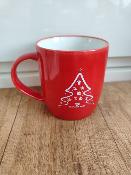 Kubek kolekcjonerski, czerwony, z choinką, Selgros