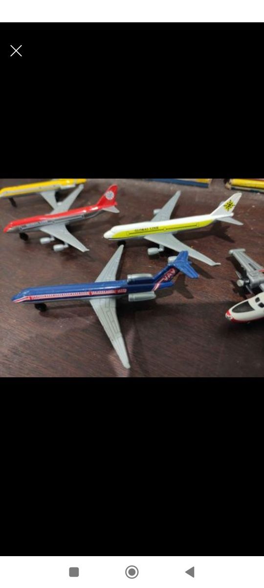 Brinquedos , Aviões em miniatura colecionáveis (LOTE)