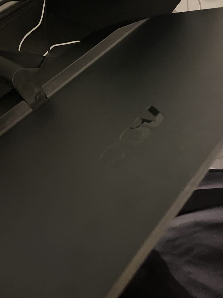 Monitor aoc usado