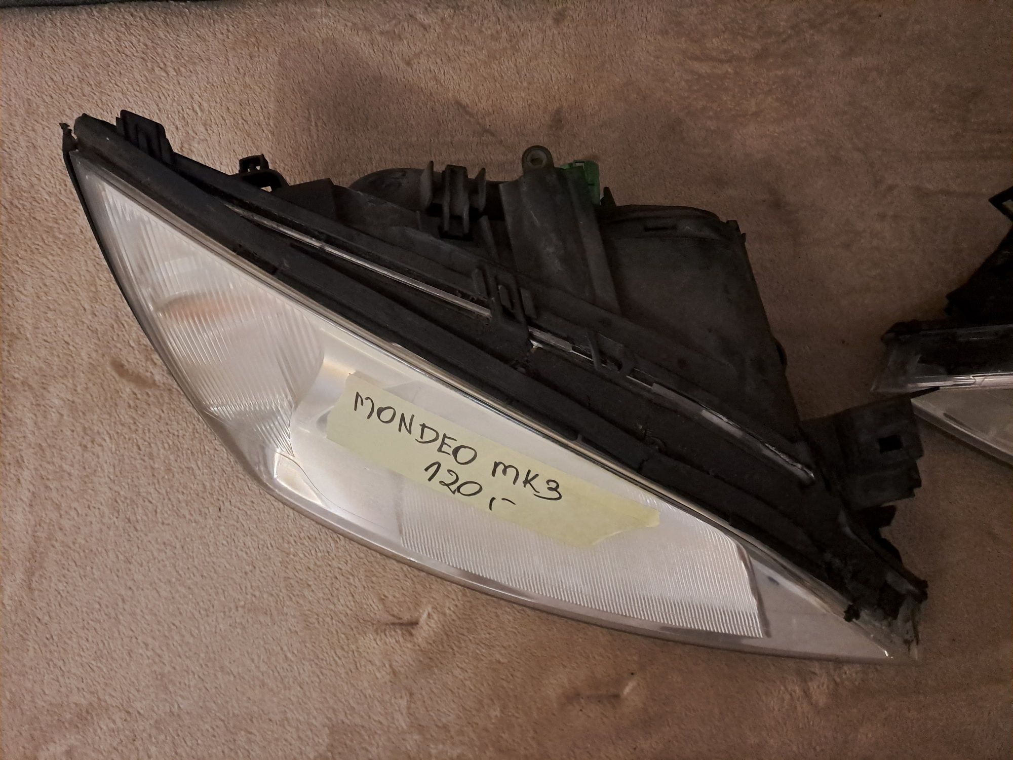 Lampa przód przednia prawa lewa Ford Mondeo MK3
