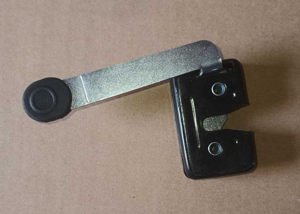 Zamek maski plastykowej ursus 5714,6824,7524,1024