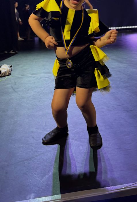 Костюм бджілки напрокат