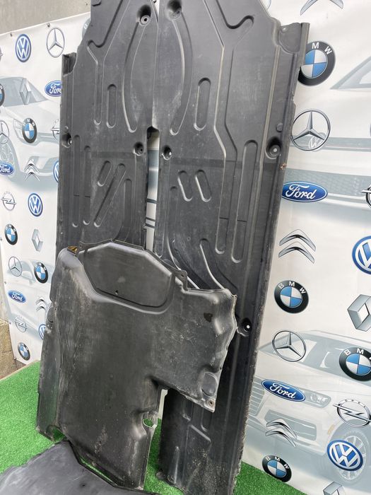 Защита днища Захист двигуна Mercedes W204 C220 C250 C230