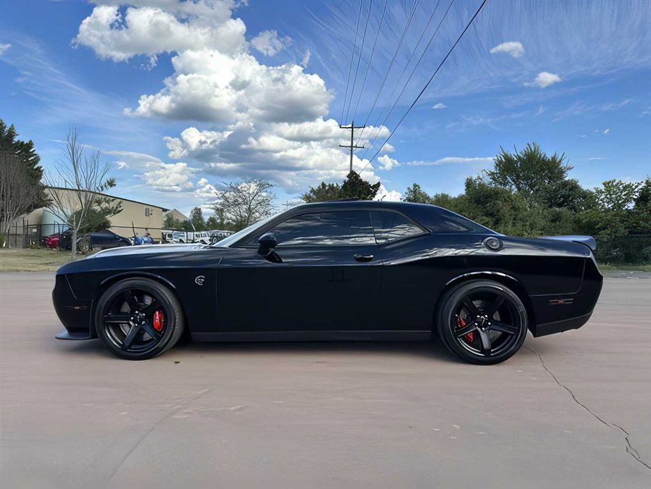 Dodge Challenger SRT Hellcat      2021