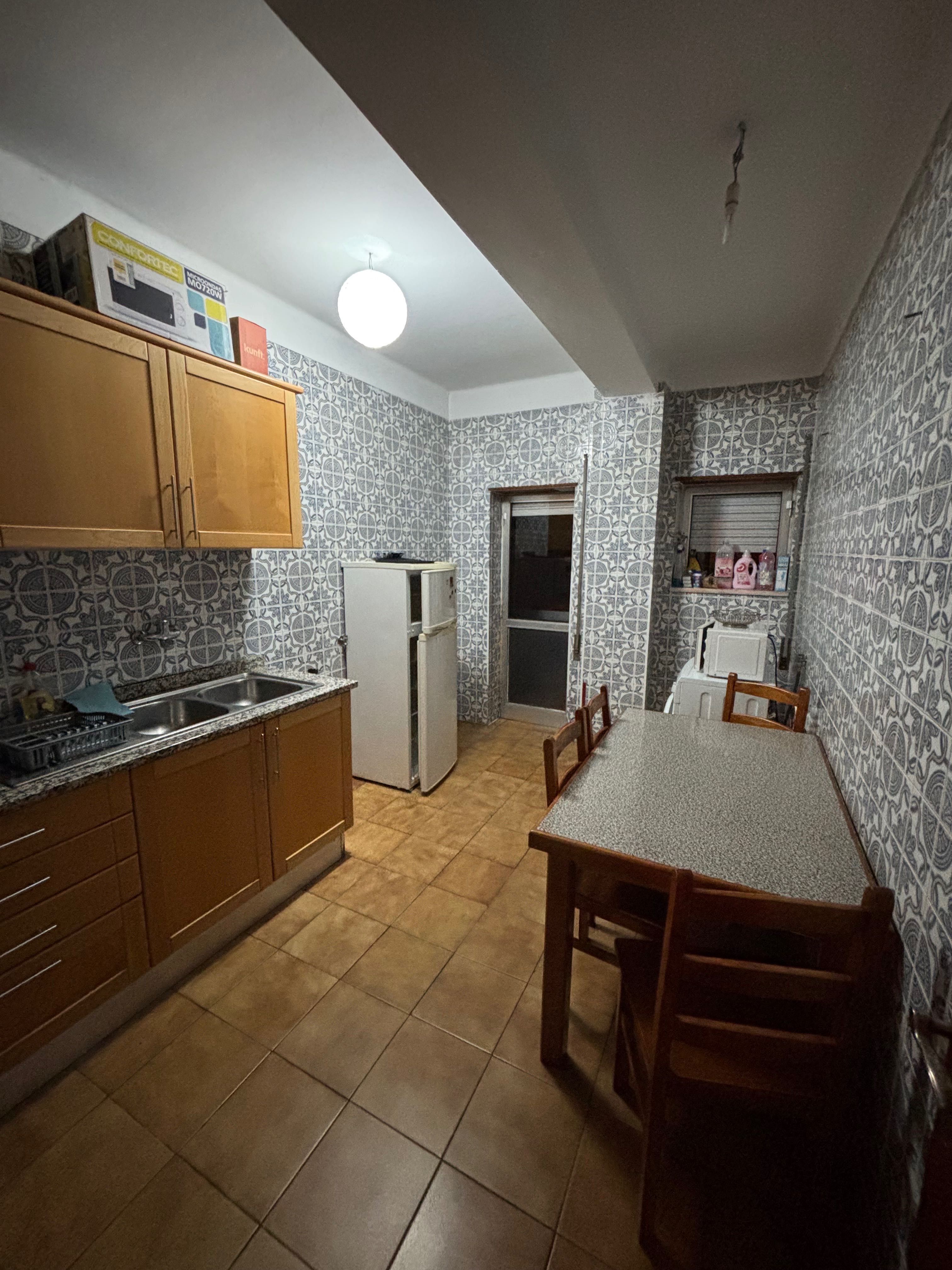 Quartos para arrendar a meninas estudantes, Viseu