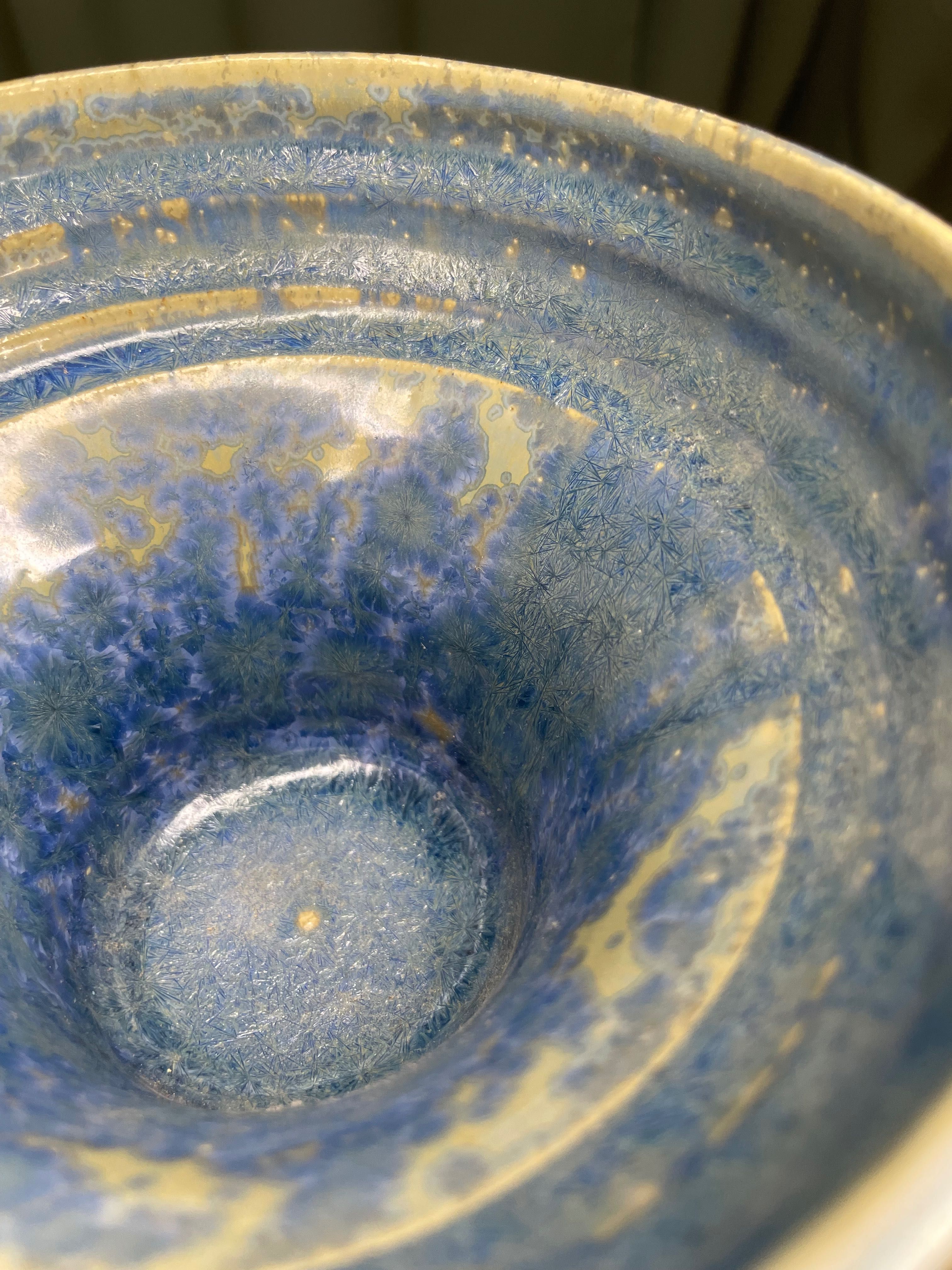 Pięknie szkliwiony ceramiczny wazon. Stara ceramika.
