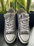 Srebrne szare Converse