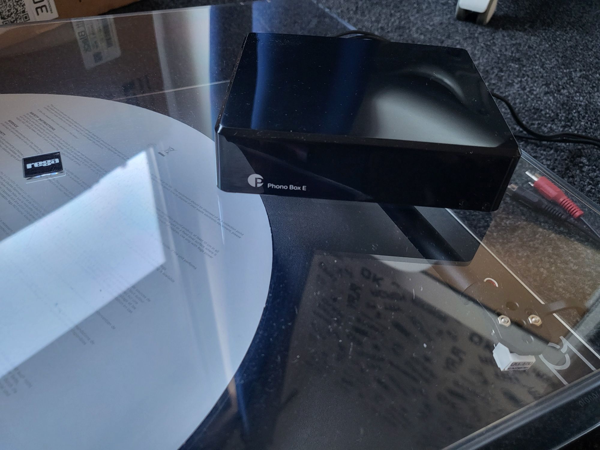 Gramofon Rega Planar 1 Czarny mat + wzmacniacz stan idealny jak nowy